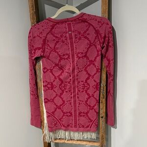 Lululemon Pink Patterned Long Sleeve Knit Top